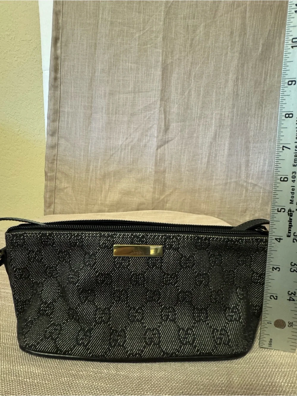 Gucci sleek black